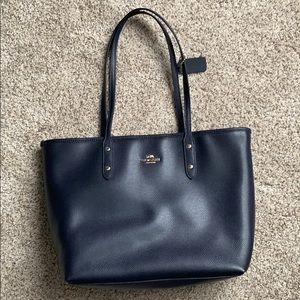 Navy blue coach tote